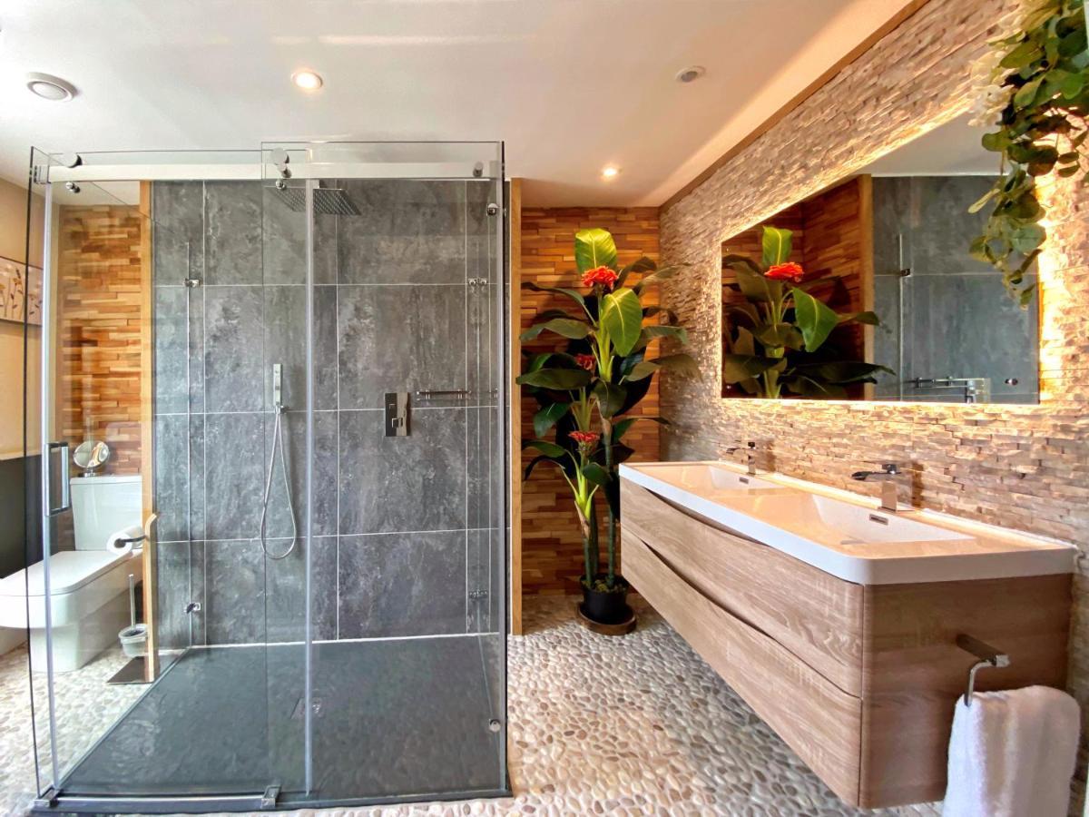 Hambrook House Canterbury - New Luxury Guest House With Espa Spa Complex Екстериор снимка