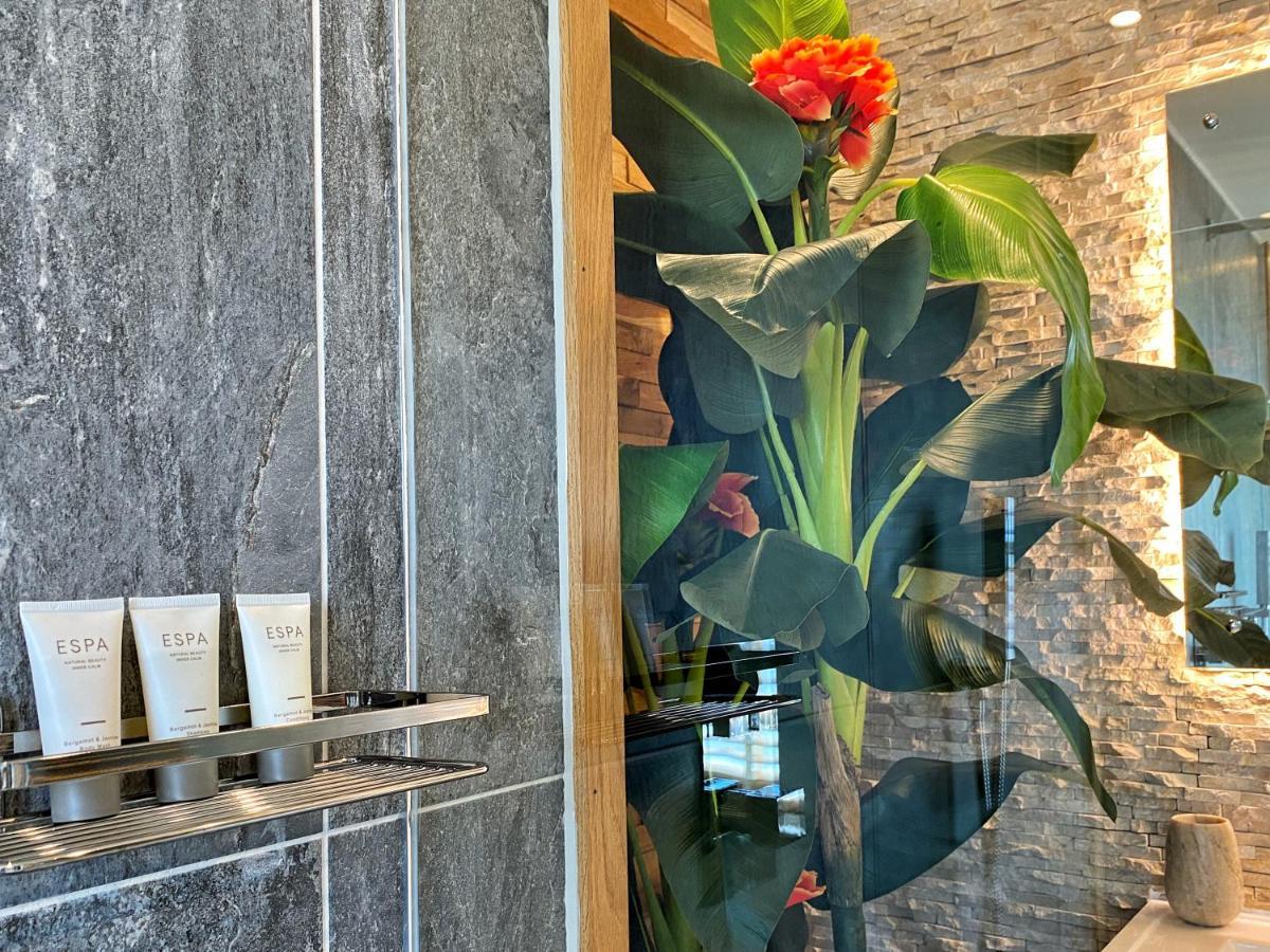 Hambrook House Canterbury - New Luxury Guest House With Espa Spa Complex Екстериор снимка