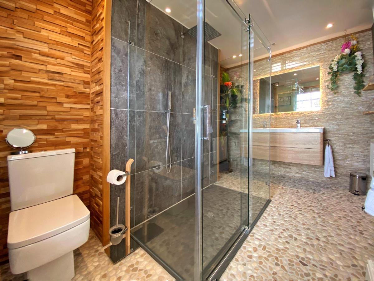 Hambrook House Canterbury - New Luxury Guest House With Espa Spa Complex Екстериор снимка