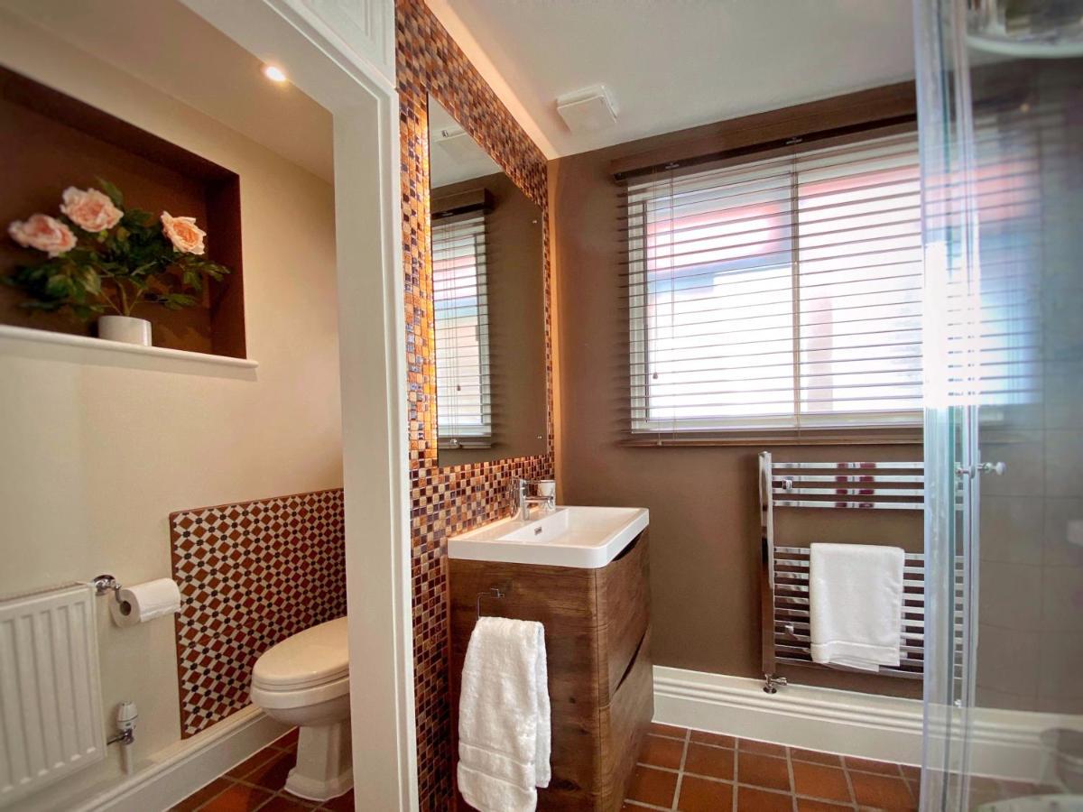 Hambrook House Canterbury - New Luxury Guest House With Espa Spa Complex Екстериор снимка
